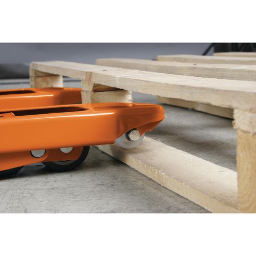 Pallet truck