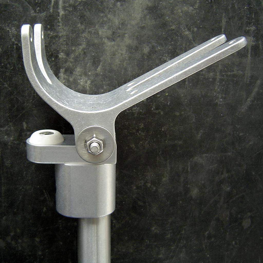 Prothetics joint for knee-disarticulation